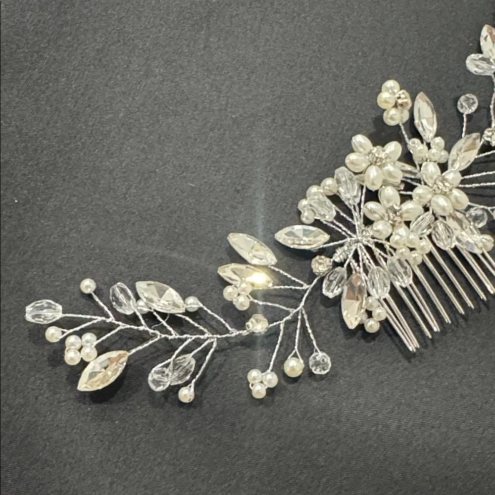 Elegant Silver Hair Comb Hair Clip Crystals Pearls Tiara Accessory
